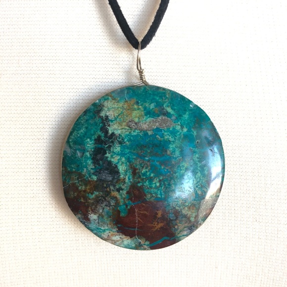 Blue Apatite Stone Pendant Necklace - Picture 2 of 5